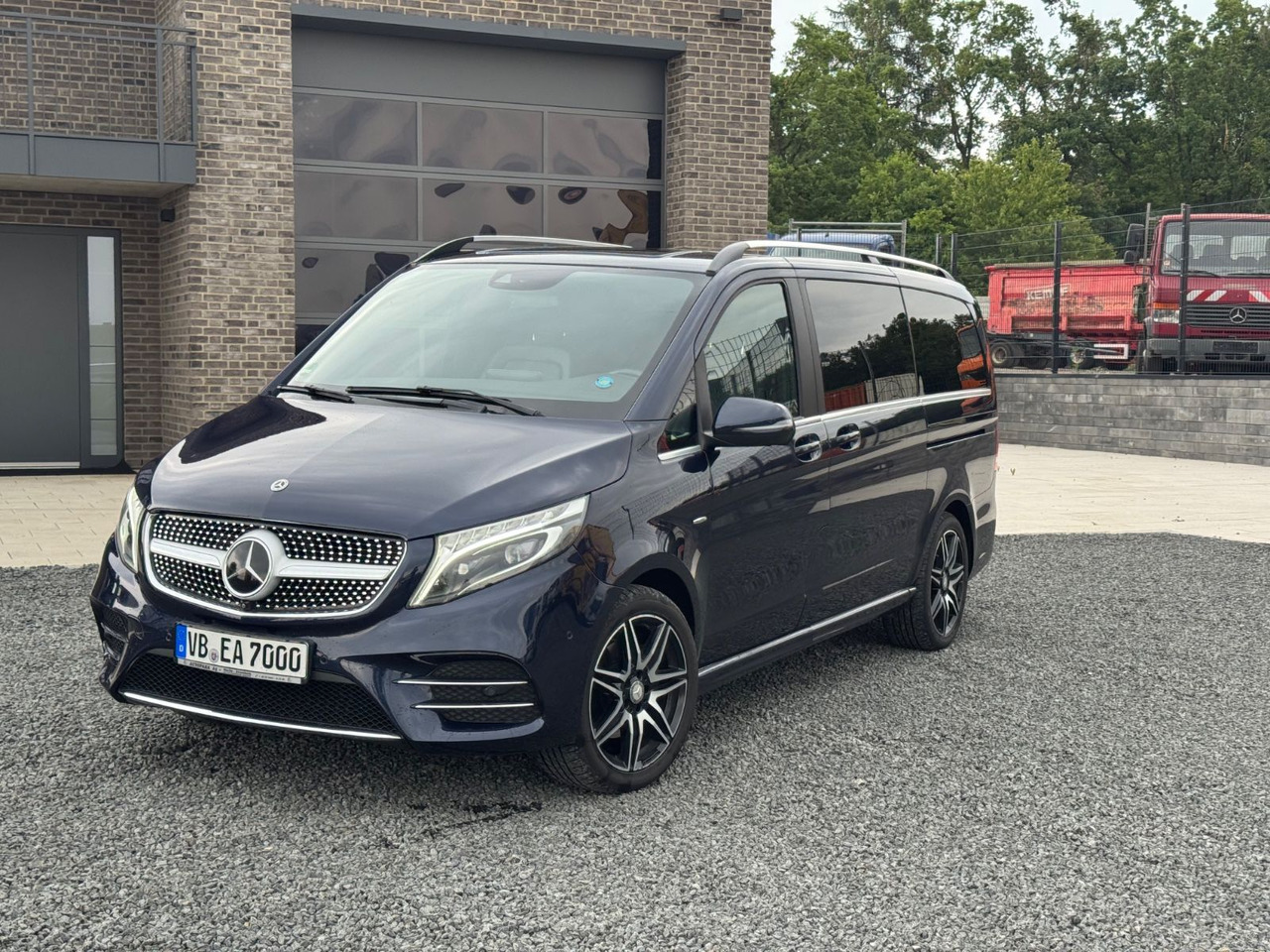 Mercedes-Benz V 250 AMG Avantg.Edition 4M Lang Distronic Stand - Furgão de passageiros: foto 2 Mercedes-Benz V 250 AMG Avantg.Edition 4M Lang Distronic Stand - Furgão de passageiros: foto 2