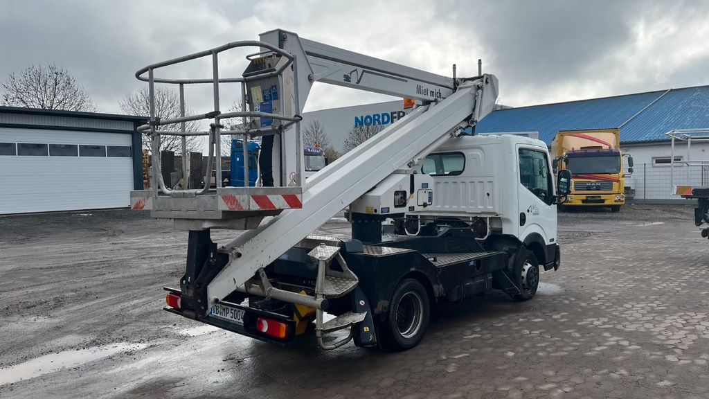 Nissan P200A-NC Steiger Hebebühne Hubarbeitsbühne 17M - Caminhão com plataforma aérea, Veículo comercial: foto 4 Nissan P200A-NC Steiger Hebebühne Hubarbeitsbühne 17M - Caminhão com plataforma aérea, Veículo comercial: foto 4