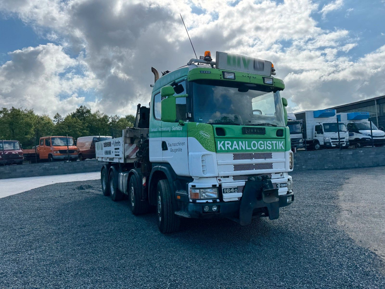 Scania 164G 580 V8 Kran Hiab 280 Retarder Sattelplatte Scania 164G 580 V8 Kran Hiab 280 Retarder Sattelplatte - Camião de caixa aberta/ Plataforma, Camião grua: foto 3 Scania 164G 580 V8 Kran Hiab 280 Retarder Sattelplatte Scania 164G 580 V8 Kran Hiab 280 Retarder Sattelplatte - Camião de caixa aberta/ Plataforma, Camião grua: foto 3
