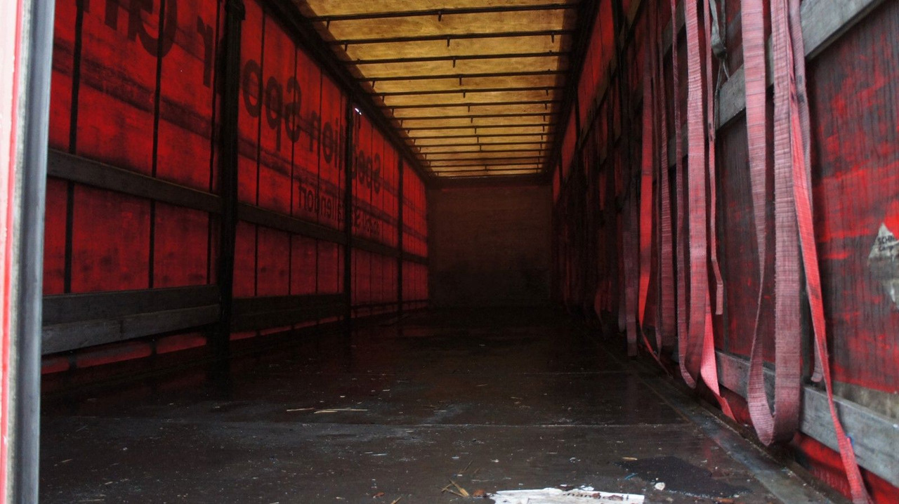 Schmitz Cargobull S01 Pritsche + Plane SAF-Achsen - Semi-reboque de lona: foto 5 Schmitz Cargobull S01 Pritsche + Plane SAF-Achsen - Semi-reboque de lona: foto 5