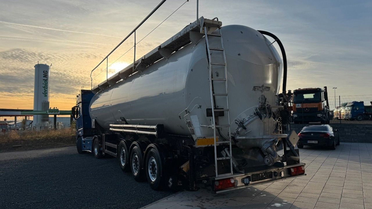 Spitzer SK 2760 CAL GGVS 60m³ Kippsilo - Semi-reboque silo: foto 2 Spitzer SK 2760 CAL GGVS 60m³ Kippsilo - Semi-reboque silo: foto 2