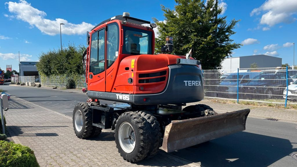 Terex TW85 Mobilbagger 8600 Kg Verstellausleger Terex TW85 Mobilbagger 8600 Kg Verstellausleger - Escavadeira de rodas: foto 4 Terex TW85 Mobilbagger 8600 Kg Verstellausleger Terex TW85 Mobilbagger 8600 Kg Verstellausleger - Escavadeira de rodas: foto 4
