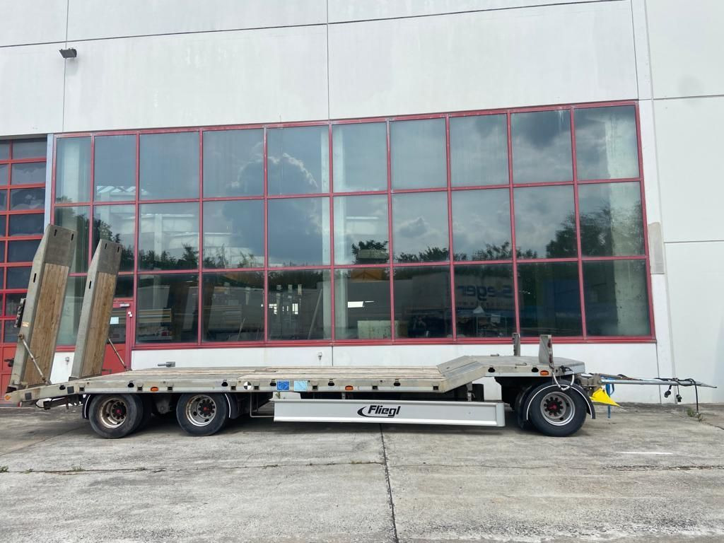 Fliegl DTS 300 3 Achs Tiefladeranhänger - Reboque baixa: foto 3 Fliegl DTS 300 3 Achs Tiefladeranhänger - Reboque baixa: foto 3