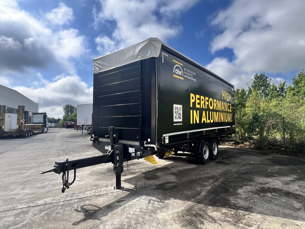 Fliegl TPS135 13,5 t Tandemplanenanhänger, neuwertig - Reboque de lona: foto 4 Fliegl TPS135 13,5 t Tandemplanenanhänger, neuwertig - Reboque de lona: foto 4