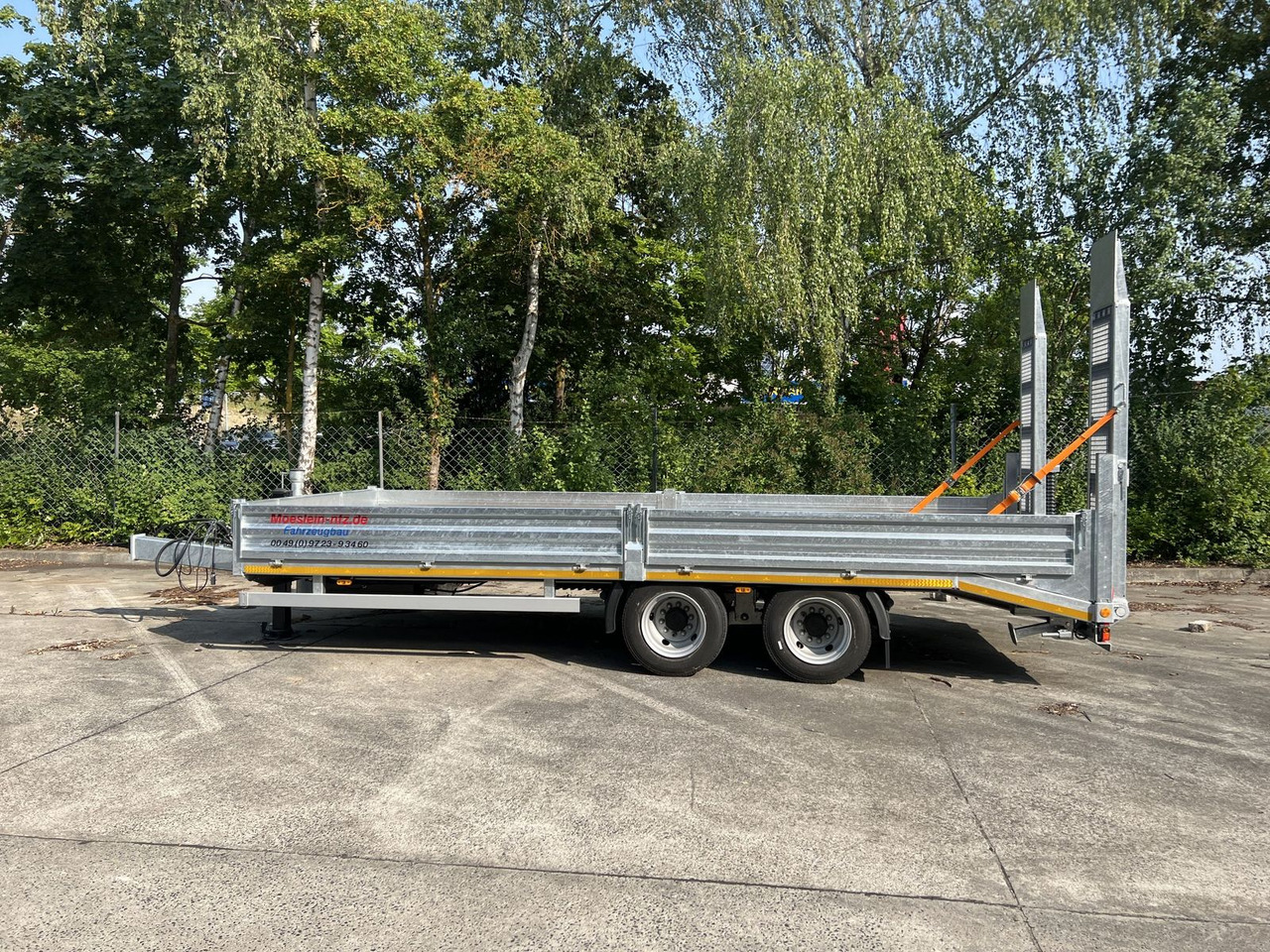 Möslein 14,4 t Tandemtieflader, 7,20 m langNeufahrzeug - Reboque baixa: foto 1 Möslein 14,4 t Tandemtieflader, 7,20 m langNeufahrzeug - Reboque baixa: foto 1