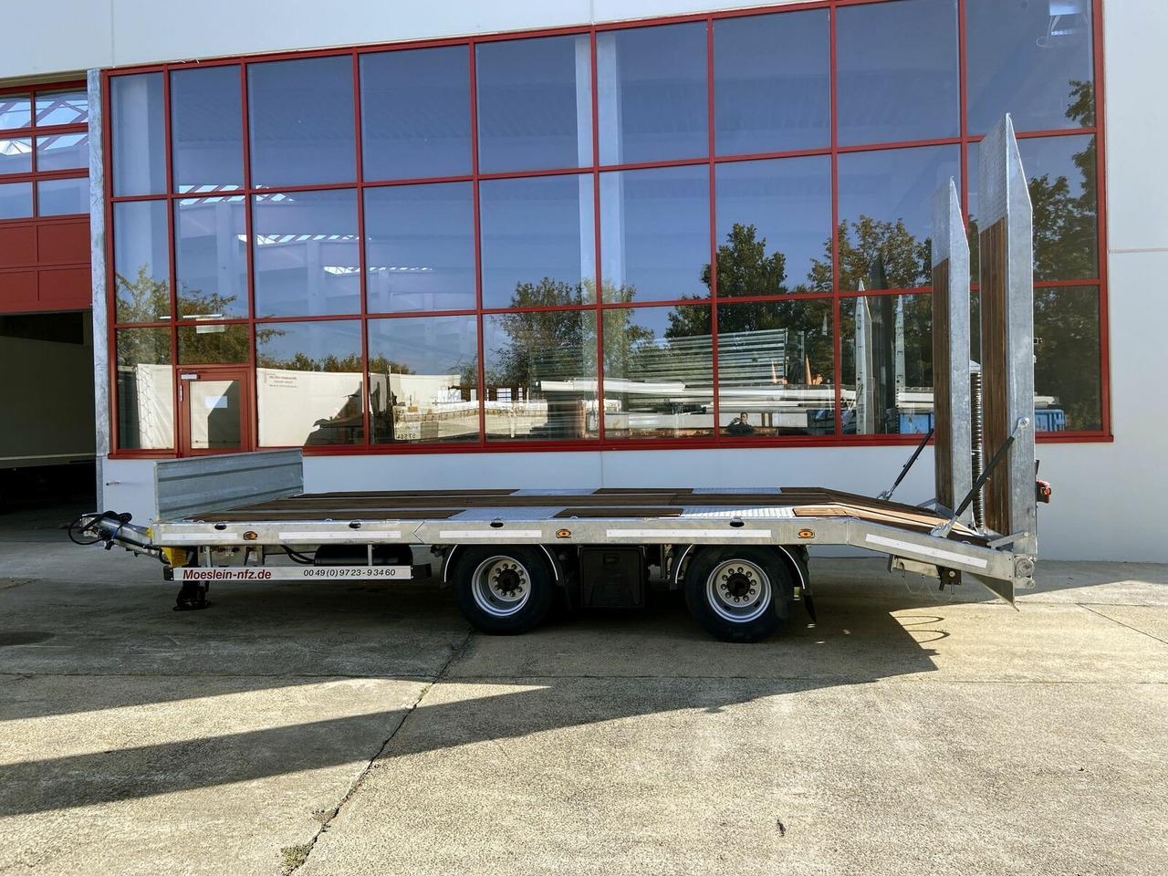 Möslein 21 t Tandemtieflader, Luftgefedert, NEU - Reboque baixa: foto 5 Möslein 21 t Tandemtieflader, Luftgefedert, NEU - Reboque baixa: foto 5
