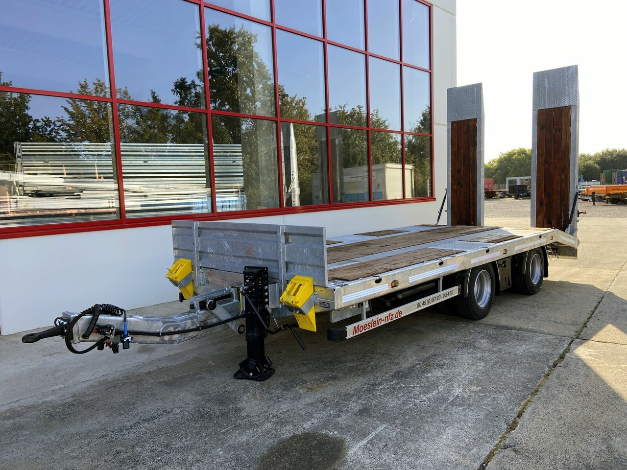 Möslein 21 t Tandemtieflader, Luftgefedert, NEU - Reboque baixa: foto 5 Möslein 21 t Tandemtieflader, Luftgefedert, NEU - Reboque baixa: foto 5