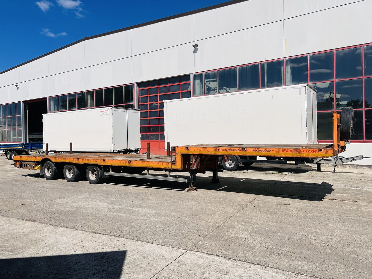 Möslein STO 3 Schwebheim 3 Achs Satteltieflader Plato 45 t GGfür Fertigteile, Baumaschinen oder Container - Semi-reboque baixa: foto 4 Möslein STO 3 Schwebheim 3 Achs Satteltieflader Plato 45 t GGfür Fertigteile, Baumaschinen oder Container - Semi-reboque baixa: foto 4