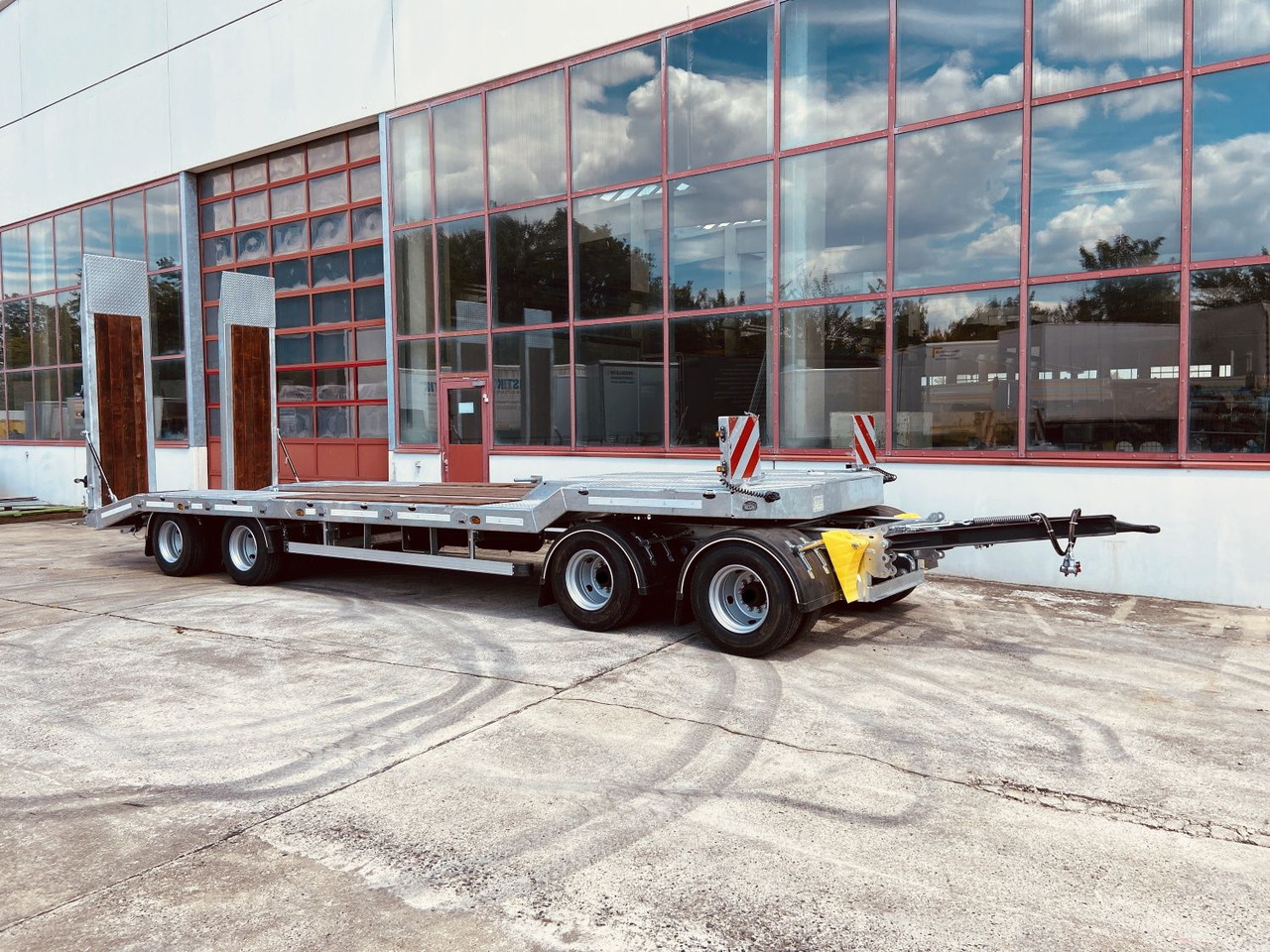 Möslein T 4 VB F 4 Achs Tieflader- Anhänger, Neufahrzeug - Reboque baixa: foto 4 Möslein T 4 VB F 4 Achs Tieflader- Anhänger, Neufahrzeug - Reboque baixa: foto 4