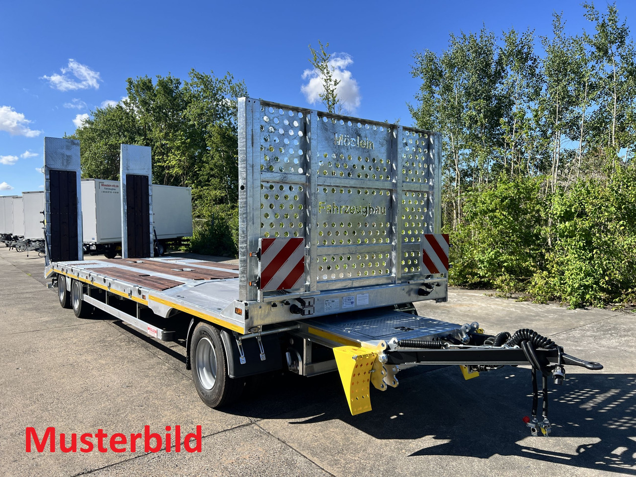 Möslein T4 VB H1 gerade neuer 4 Achs Tieflader gerade hydraulischen Rampen - Reboque baixa: foto 3 Möslein T4 VB H1 gerade neuer 4 Achs Tieflader gerade hydraulischen Rampen - Reboque baixa: foto 3