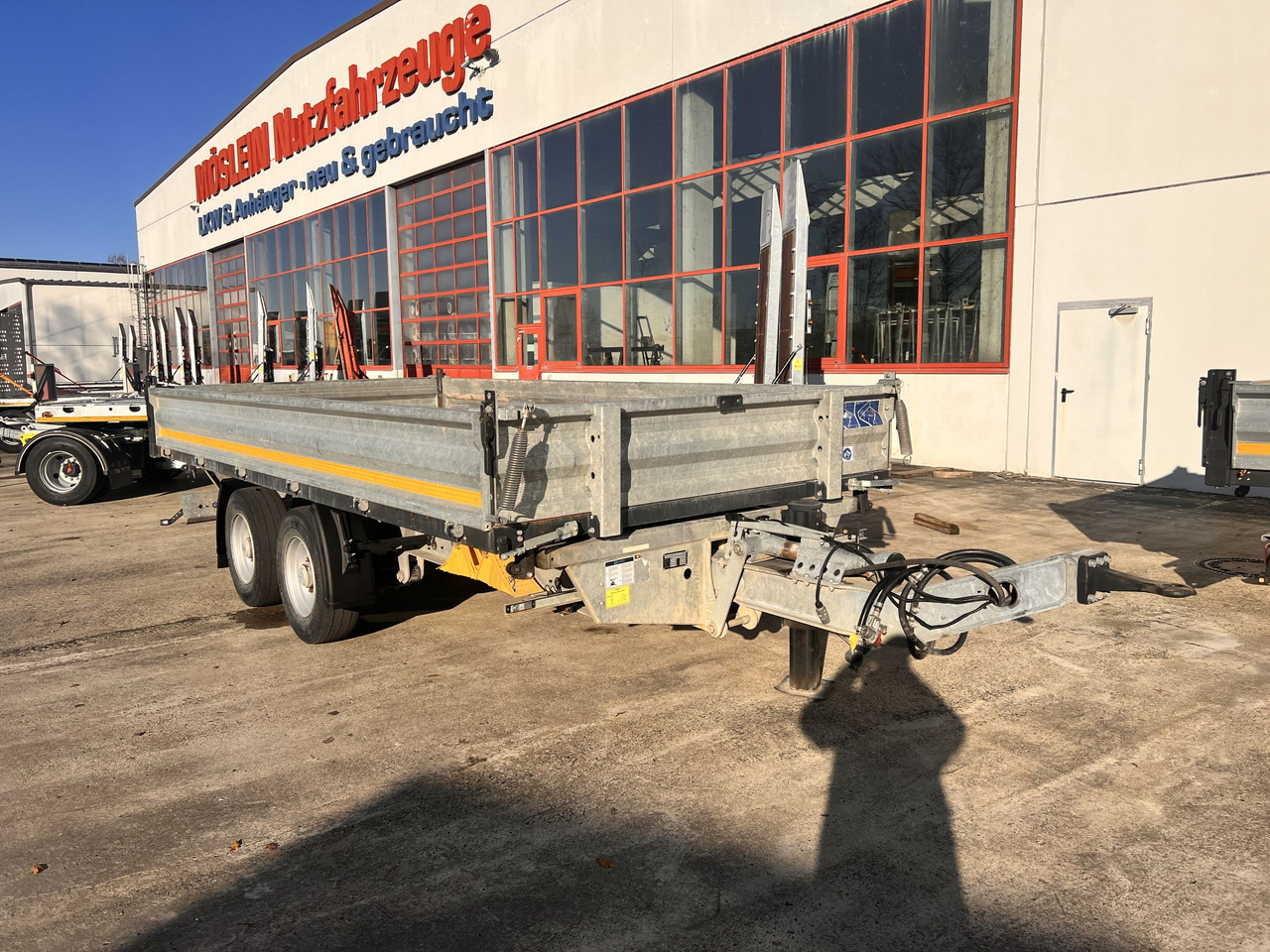 Möslein TDS 13 Schwebheim 13 t Tandemkipper- Tieflader - Reboque basculante: foto 3 Möslein TDS 13 Schwebheim 13 t Tandemkipper- Tieflader - Reboque basculante: foto 3