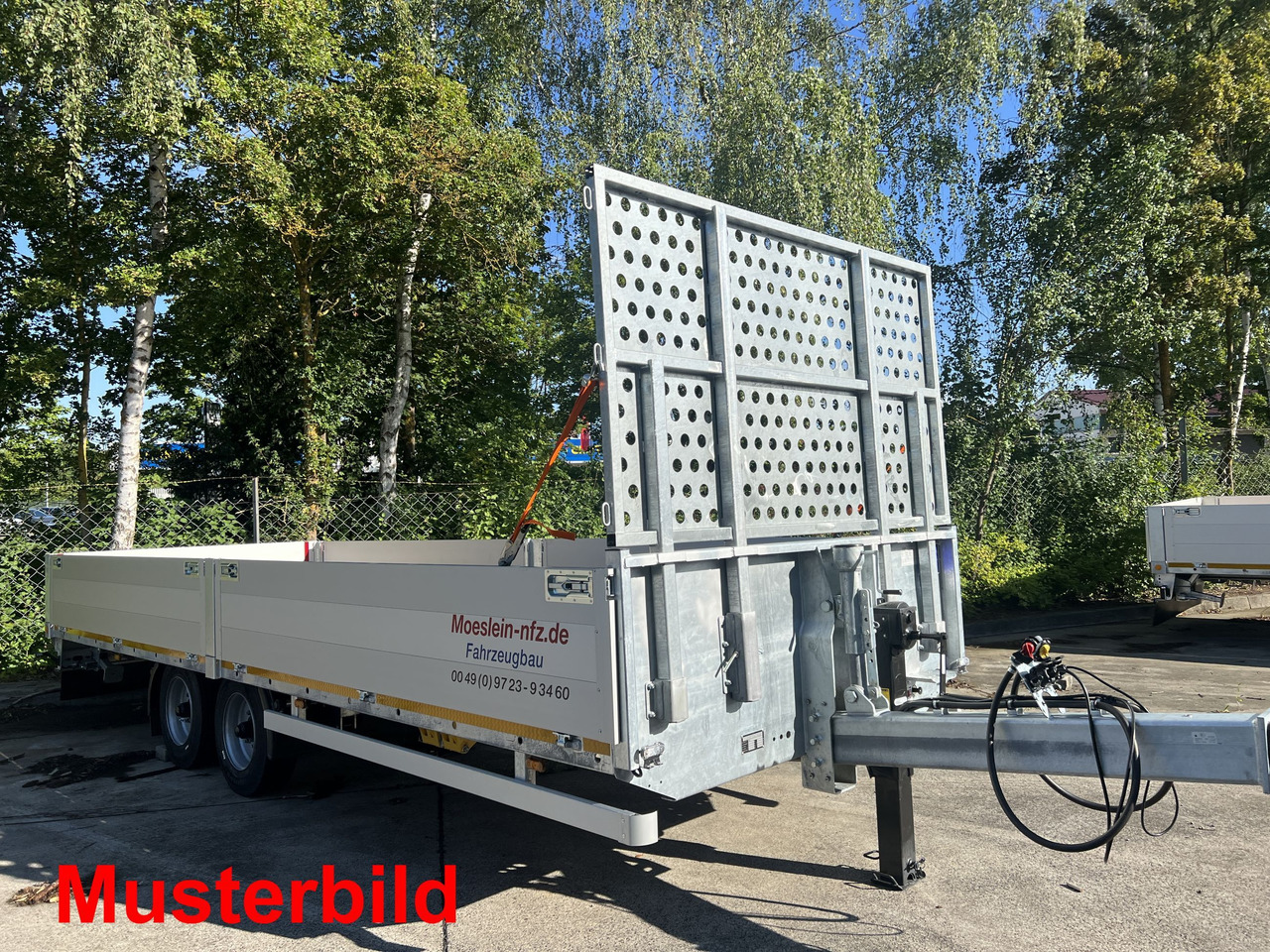 Möslein THT 14,4 G 6,2 L 14,4 t Tandem- Pritschenanhänger- Tieflader - Reboque plataforma/ Caixa aberta: foto 2 Möslein THT 14,4 G 6,2 L 14,4 t Tandem- Pritschenanhänger- Tieflader - Reboque plataforma/ Caixa aberta: foto 2