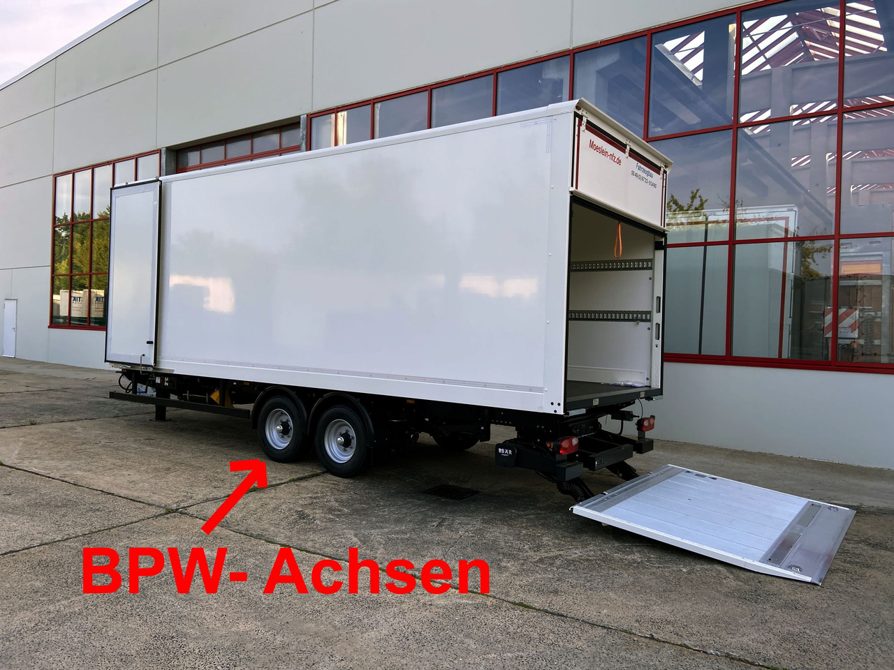 Reboque furgão novo Möslein TK0105D-L Weiß Tandem Koffer, Ladebordwand 1,5 t + DurchladbarNeufahrzeug --: foto 9 Reboque furgão novo Möslein TK0105D-L Weiß Tandem Koffer, Ladebordwand 1,5 t + DurchladbarNeufahrzeug --: foto 9