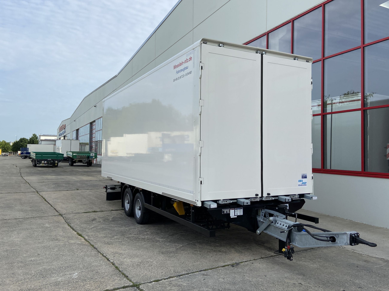 Reboque furgão novo Möslein TKO 105 D 6m  weiß  Tandem- Koffer, Durchladbar, -- Neufahrzeug --: foto 6