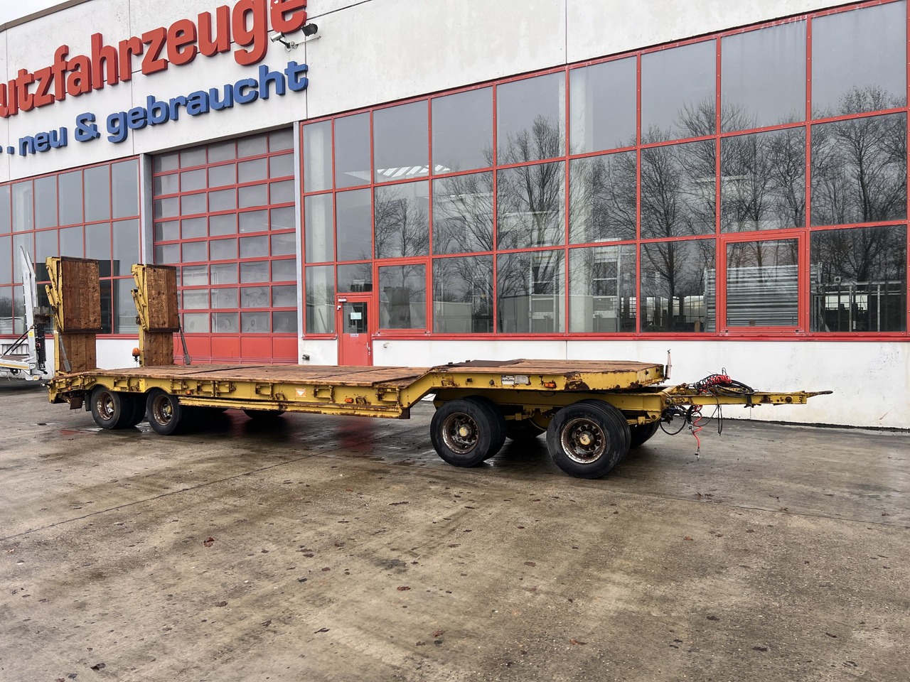 Müller Mitteltal T4 PROFI 40,0 4 Achs Tiefladeranhänger - Reboque baixa: foto 4 Müller Mitteltal T4 PROFI 40,0 4 Achs Tiefladeranhänger - Reboque baixa: foto 4