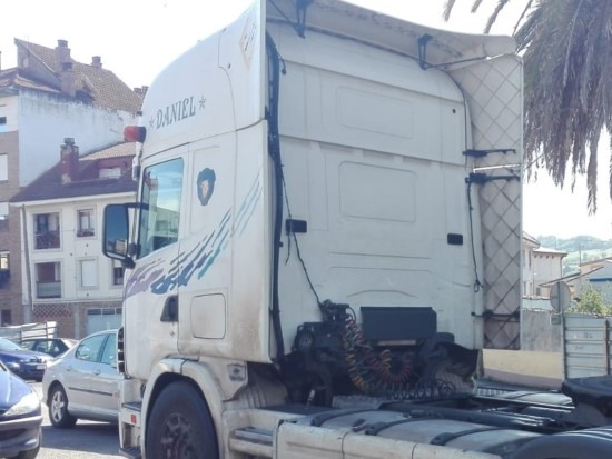 SCANIA 144 460 (CABINA) - Peça de reposição para Camião: foto 2 SCANIA 144 460 (CABINA) - Peça de reposição para Camião: foto 2