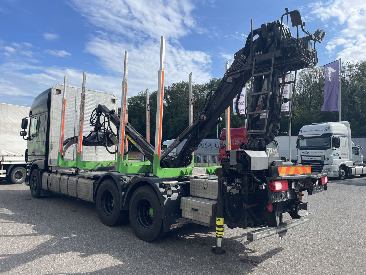 DAF FAT XF 530 SSC, Holztransport, Greifer mit Säge - Camião de transporte de madeira, Camião grua: foto 4 DAF FAT XF 530 SSC, Holztransport, Greifer mit Säge - Camião de transporte de madeira, Camião grua: foto 4