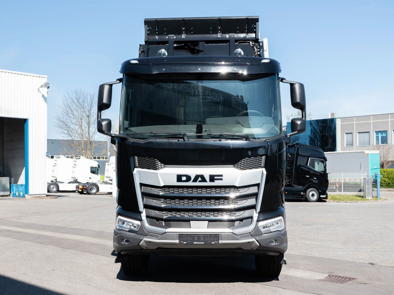 DAF FAT XFC 530 Meiller Trigenius D316 - Camião basculante: foto 2 DAF FAT XFC 530 Meiller Trigenius D316 - Camião basculante: foto 2