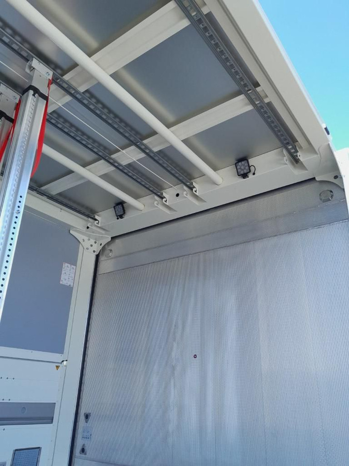 Locação financeira de DAF XB 310 FA 18t Getränkeaufbau DAF XB 310 FA 18t Getränkeaufbau DAF XB 310 FA 18t Getränkeaufbau DAF XB 310 FA 18t Getränkeaufbau: foto 19