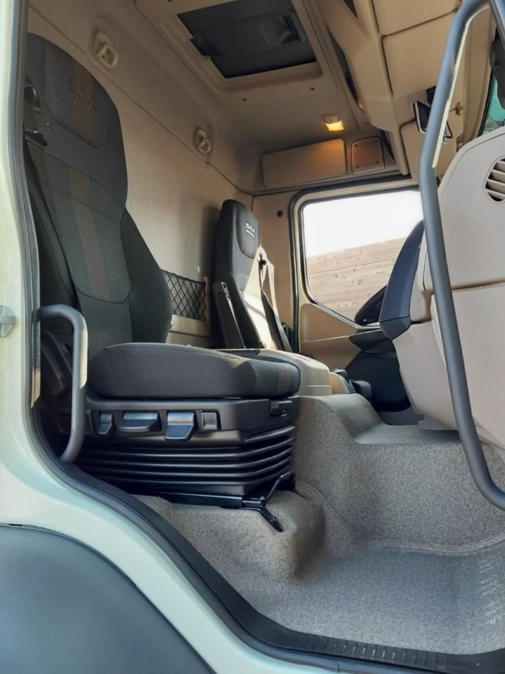 Locação financeira de DAF XB 310 FA 18t Getränkeaufbau DAF XB 310 FA 18t Getränkeaufbau DAF XB 310 FA 18t Getränkeaufbau DAF XB 310 FA 18t Getränkeaufbau: foto 8