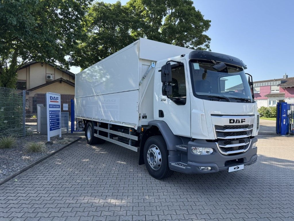 DAF XB 310 FA 18t Getränkeaufbau DAF XB 310 FA 18t Getränkeaufbau - Camião transporte de bebidas: foto 2 DAF XB 310 FA 18t Getränkeaufbau DAF XB 310 FA 18t Getränkeaufbau - Camião transporte de bebidas: foto 2