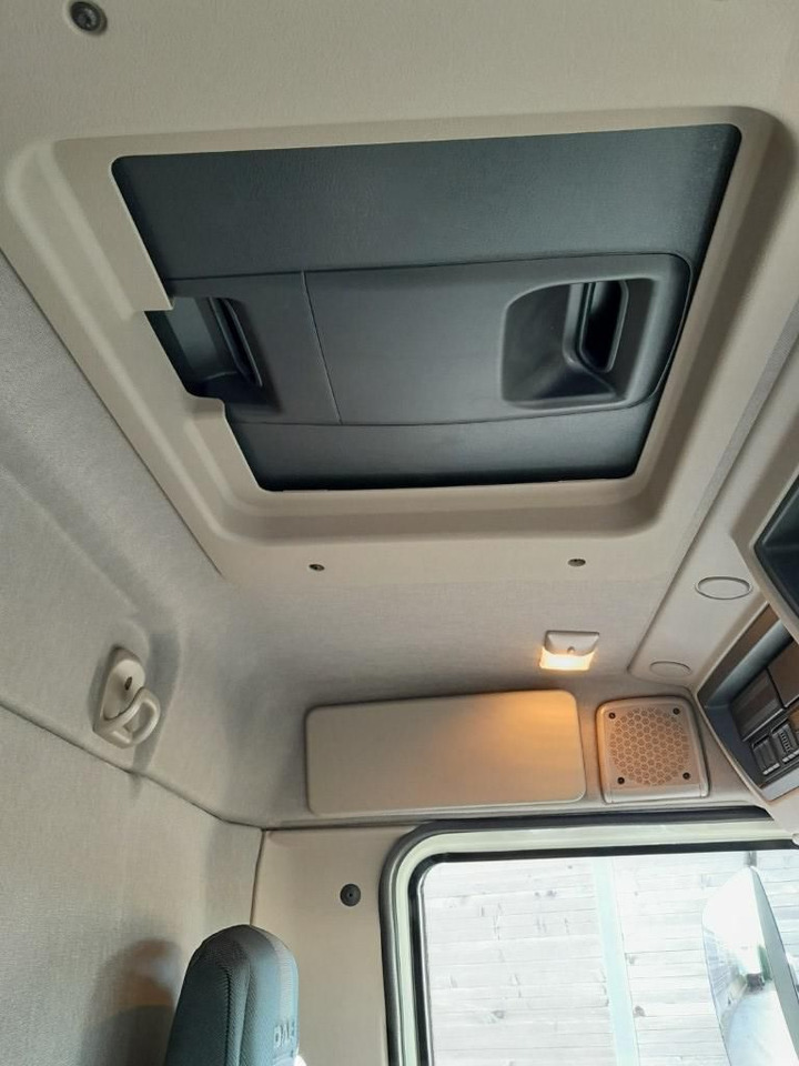 Locação financeira de DAF XB 310 FA 18t Getränkeaufbau DAF XB 310 FA 18t Getränkeaufbau DAF XB 310 FA 18t Getränkeaufbau DAF XB 310 FA 18t Getränkeaufbau: foto 9