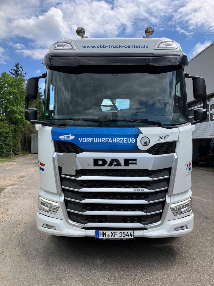 DAF XF 480 FAN Abroller VDL DAF XF 480 FAN Abroller VDL - Camião polibenne: foto 2 DAF XF 480 FAN Abroller VDL DAF XF 480 FAN Abroller VDL - Camião polibenne: foto 2