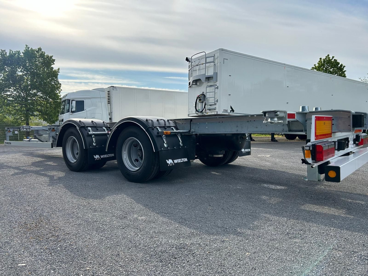 Reboque transportador de contêineres/ Caixa móvel novo Wielton BDF Anhänger VOLUME Abstellhöhe 920-1020 mm Wielton BDF Anhänger VOLUME Abstellhöhe 920-1020 mm: foto 6