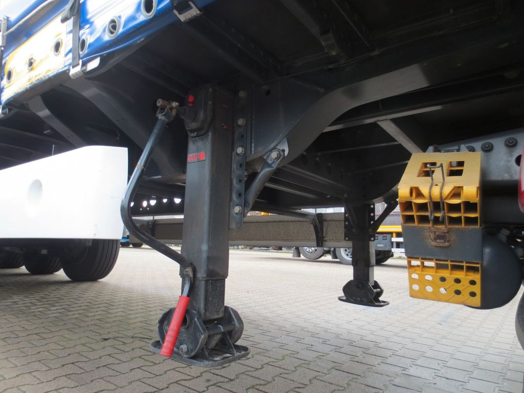 Semi-reboque de lona Wielton Curtain Master Stand. BAHNVERLADEFÄHIG Code P386: foto 16