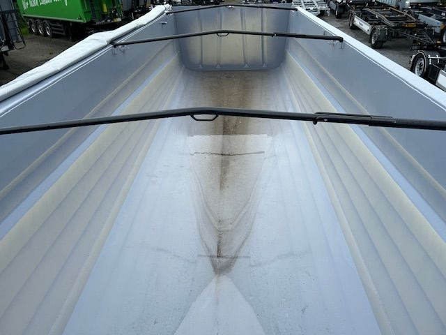 Semi-reboque basculante Wielton Strong Master 3-Achse Kippsattelauflieger 26 cbm: foto 11