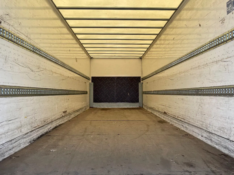DAF LF 180 8-2016 - Camião furgão: foto 5 DAF LF 180 8-2016 - Camião furgão: foto 5