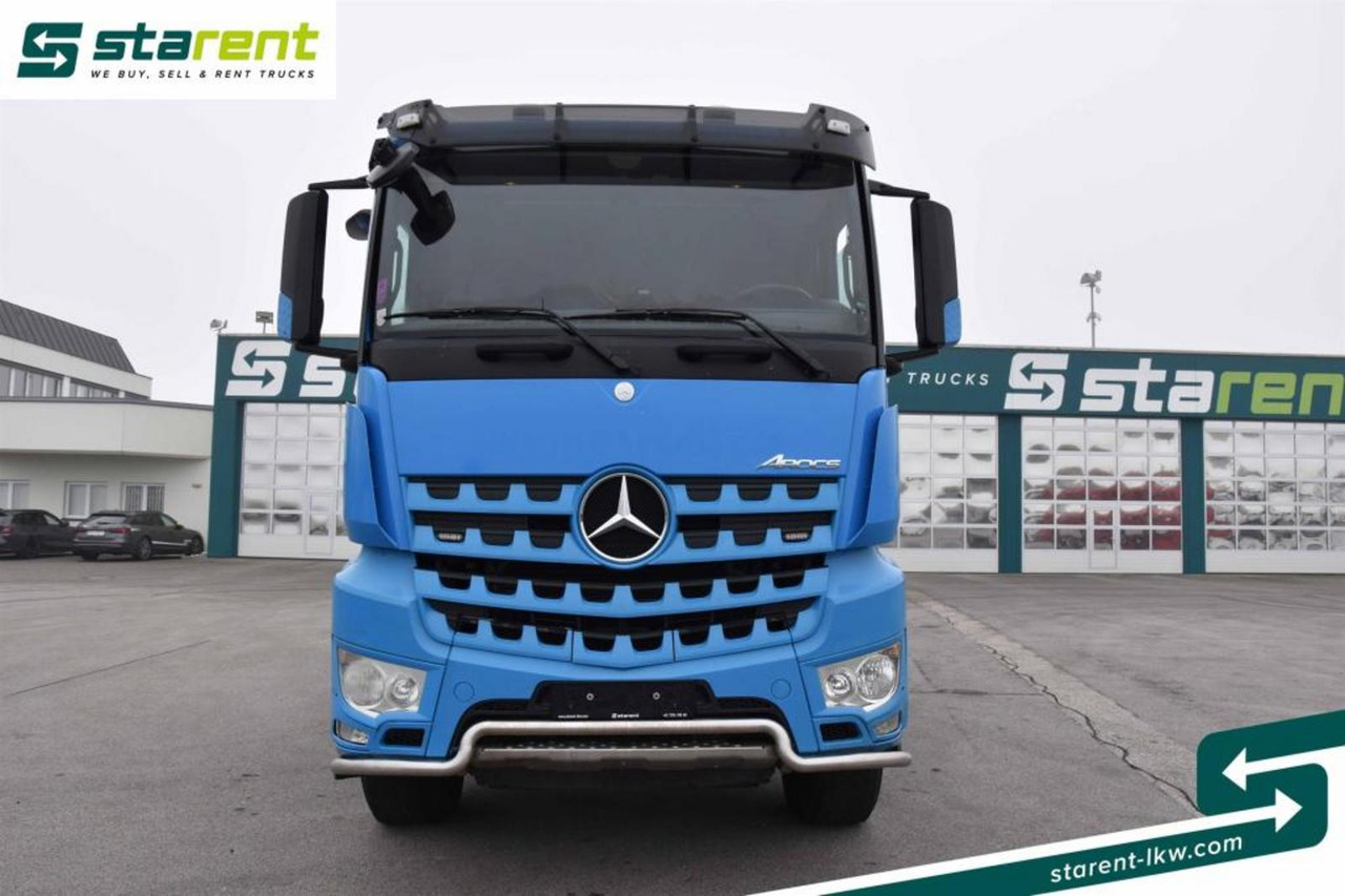 Mercedes Benz Arocs 3653 6x6 Penz Holzkran + Ressenig Holzrungen - Tractor: foto 3 Mercedes Benz Arocs 3653 6x6 Penz Holzkran + Ressenig Holzrungen - Tractor: foto 3