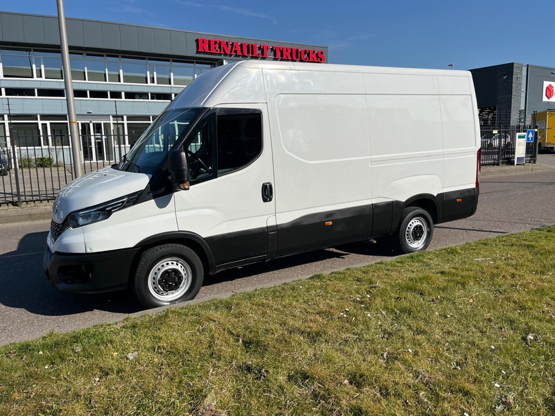 Iveco Daily 35 S 16V, Hi-Matic, 352 L H3, Airco, Camera - Furgão: foto 2 Iveco Daily 35 S 16V, Hi-Matic, 352 L H3, Airco, Camera - Furgão: foto 2