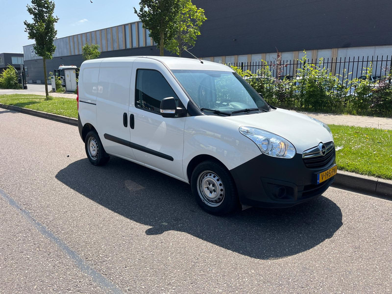 Opel Combo Edition 1.3CDTi L1 H1, Airco, Radio - Furgão compacto: foto 5 Opel Combo Edition 1.3CDTi L1 H1, Airco, Radio - Furgão compacto: foto 5
