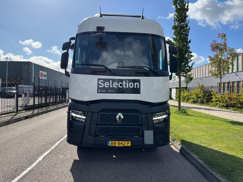 Renault T-13 EVO 480 T4X2, SELECTION, SLEEPERCAB - Tractor: foto 4 Renault T-13 EVO 480 T4X2, SELECTION, SLEEPERCAB - Tractor: foto 4