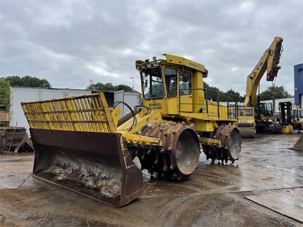 Bomag bc 601 rs - Buldôzer: foto 1 Bomag bc 601 rs - Buldôzer: foto 1