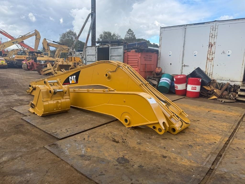 CAT 320 D L LONG REACH BOOM 15M UNUSED - Escavadeira: foto 4 CAT 320 D L LONG REACH BOOM 15M UNUSED - Escavadeira: foto 4