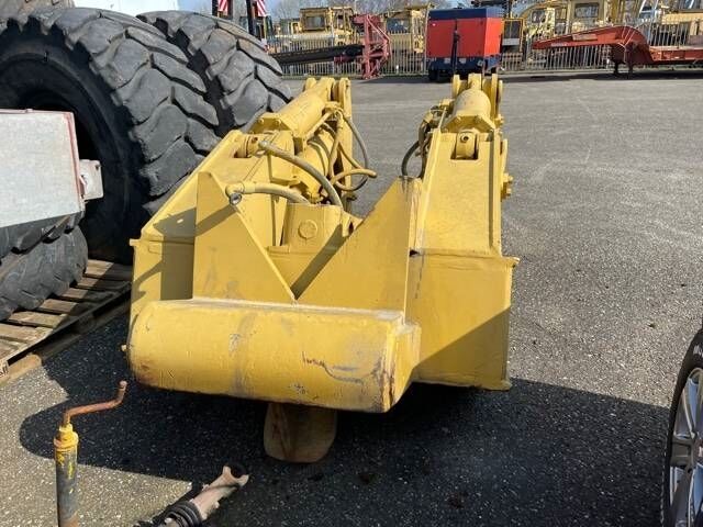 CAT D 8 R Ripper - Escarificador para Máquina de construção: foto 2 CAT D 8 R Ripper - Escarificador para Máquina de construção: foto 2