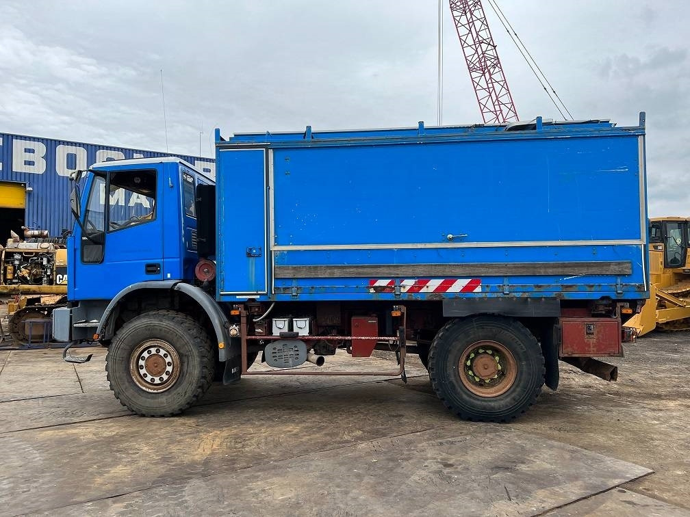 Iveco eurocargo 135E18 4x4 - Camião furgão: foto 2 Iveco eurocargo 135E18 4x4 - Camião furgão: foto 2