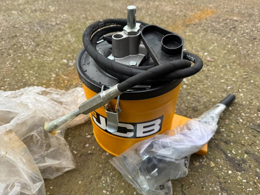 Retroescavadeira JCB 3CX 4X4 ( UNUSED ): foto 18