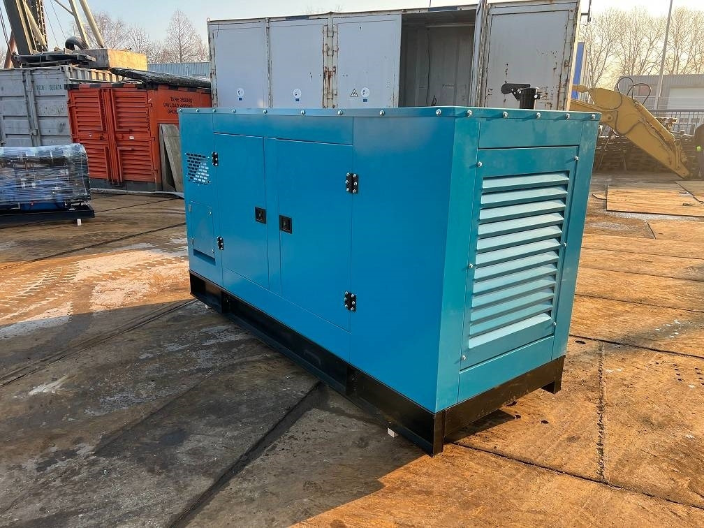 Ricardo 150KVA (120KW) SILENT GENERATOR 3 PHASE 50HZ 400V - Gerador elétrico: foto 5 Ricardo 150KVA (120KW) SILENT GENERATOR 3 PHASE 50HZ 400V - Gerador elétrico: foto 5