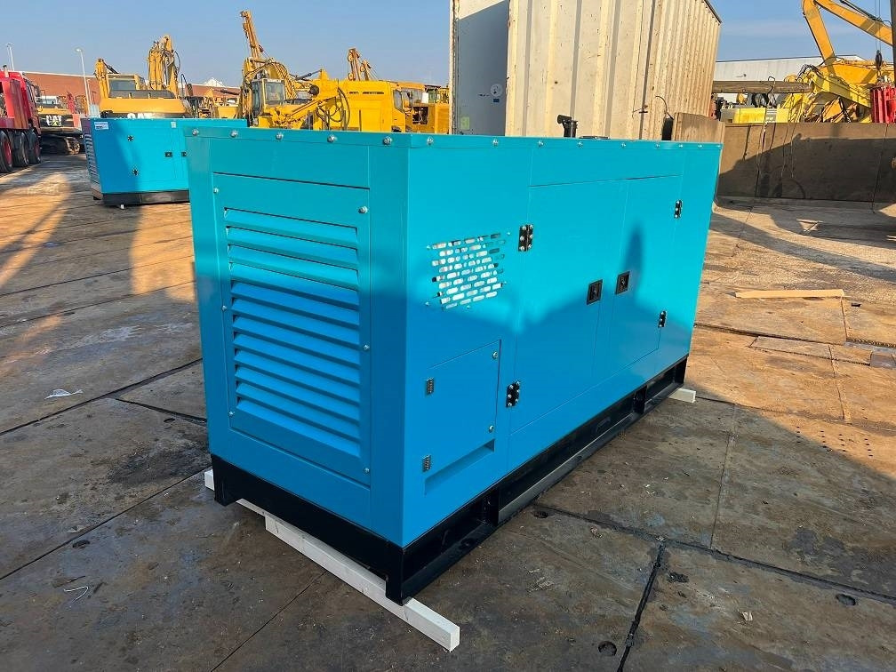 Ricardo 200KVA (160KW) SILENT GENERATOR 3 PHASE 50HZ 400V - Gerador elétrico: foto 4 Ricardo 200KVA (160KW) SILENT GENERATOR 3 PHASE 50HZ 400V - Gerador elétrico: foto 4