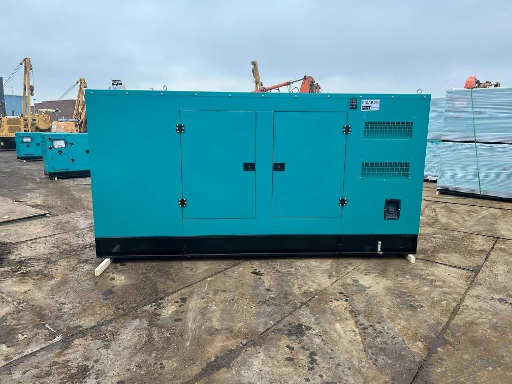 Ricardo 400KVA 320KW SILENT 3 PHASE GENERATOR 50HZ 400V NE - Gerador elétrico: foto 5 Ricardo 400KVA 320KW SILENT 3 PHASE GENERATOR 50HZ 400V NE - Gerador elétrico: foto 5