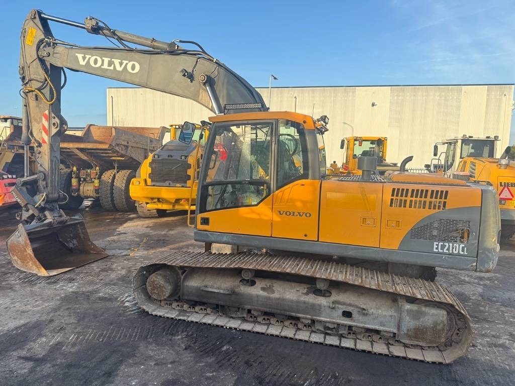 Volvo EC 210 C L - Escavadora de rastos: foto 2 Volvo EC 210 C L - Escavadora de rastos: foto 2
