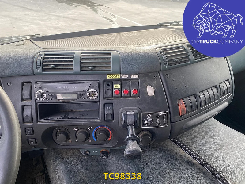 DAF CF 85 340 - Camião transportador de contêineres/ Caixa móvel: foto 2 DAF CF 85 340 - Camião transportador de contêineres/ Caixa móvel: foto 2