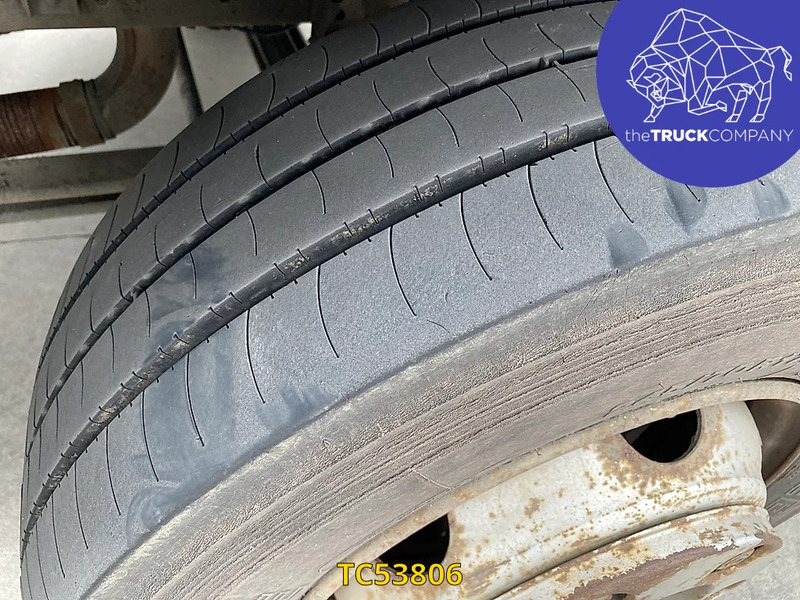 MAN L 2000 12.220 - Camião cisterna: foto 3 MAN L 2000 12.220 - Camião cisterna: foto 3