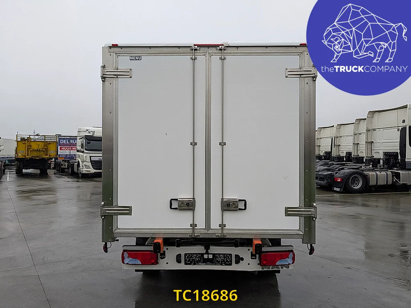 MAN TGE 180 - BOX - Carrinha de contentor: foto 4 MAN TGE 180 - BOX - Carrinha de contentor: foto 4