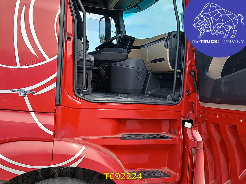 Mercedes-Benz Actros 2548 - Camião de lona: foto 3 Mercedes-Benz Actros 2548 - Camião de lona: foto 3