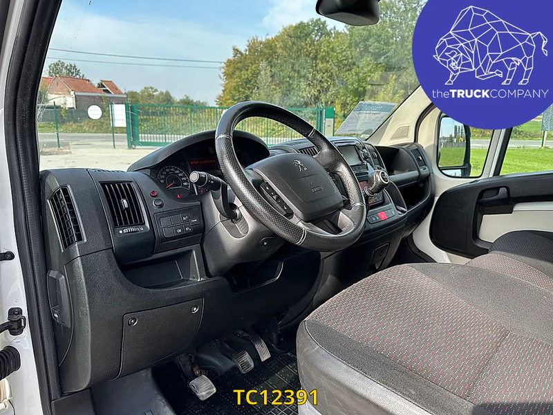 Furgão Peugeot Boxer L3H2: foto 15