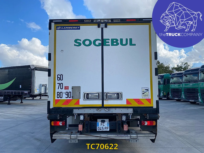 Renault D 320 - Camião furgão: foto 3 Renault D 320 - Camião furgão: foto 3